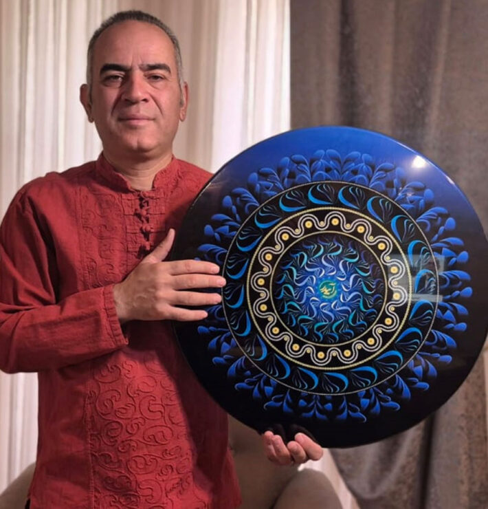 mehdi-saadat-playing-a-beautiful-iranian-music-instrument