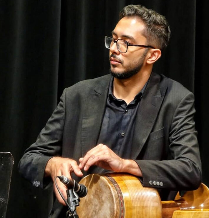 amirsaman-mardi-playing-an-iranian-music-instrument-on-stage